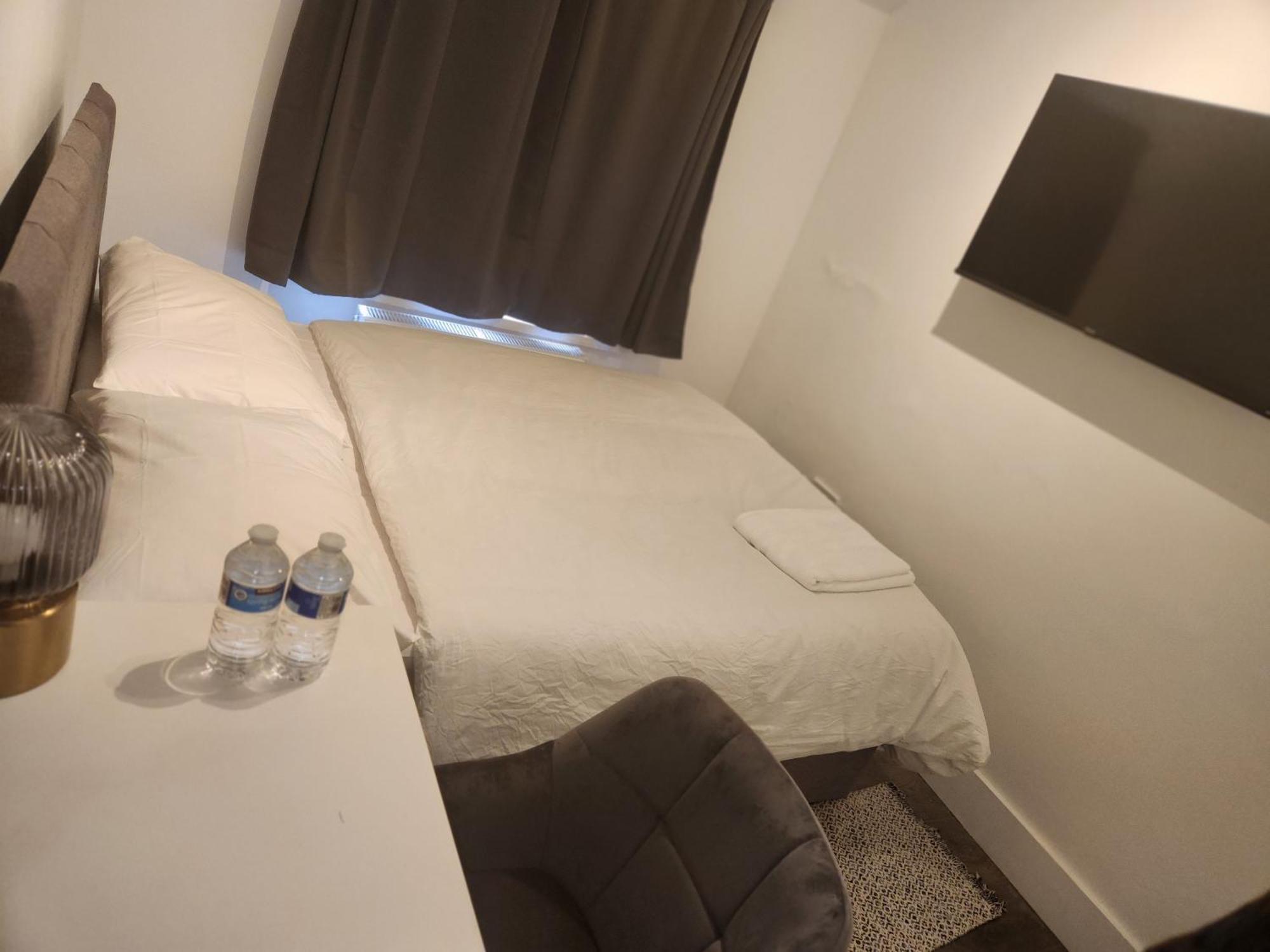 Apartmán Flat With Work Station, Monitor, Smart Tv & Netflix Londýn Exteriér fotografie