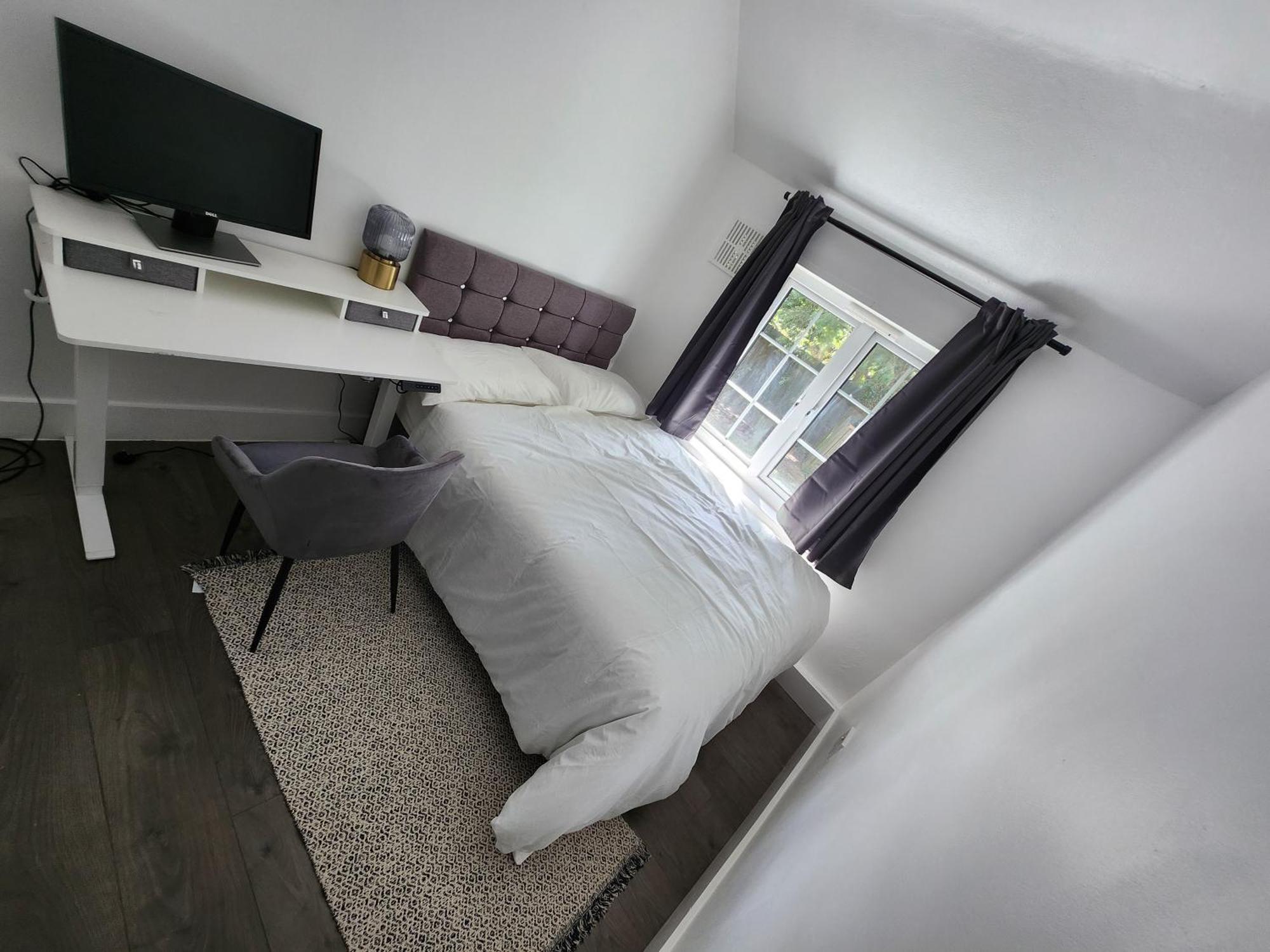 Apartmán Flat With Work Station, Monitor, Smart Tv & Netflix Londýn Exteriér fotografie