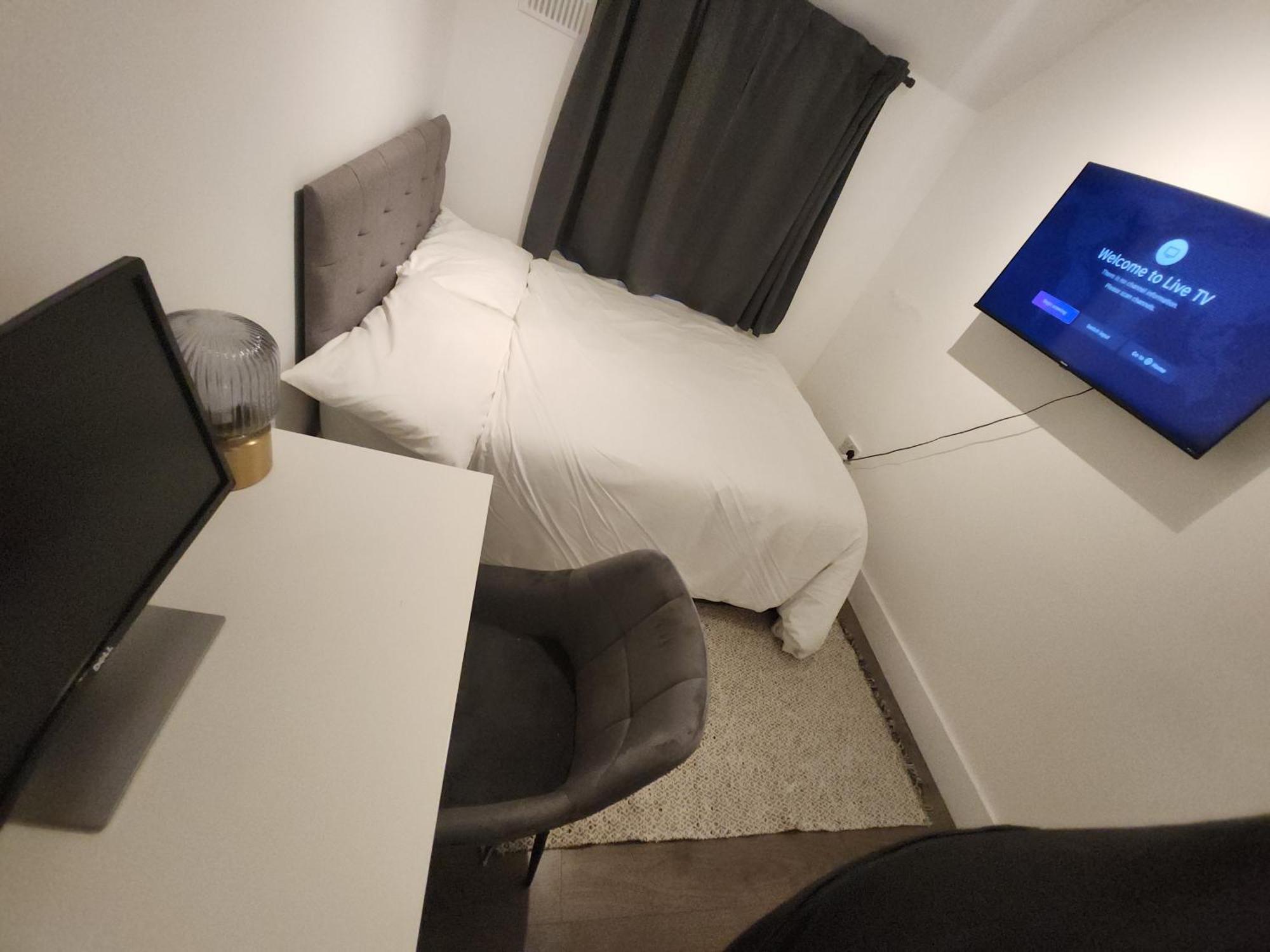 Apartmán Flat With Work Station, Monitor, Smart Tv & Netflix Londýn Exteriér fotografie