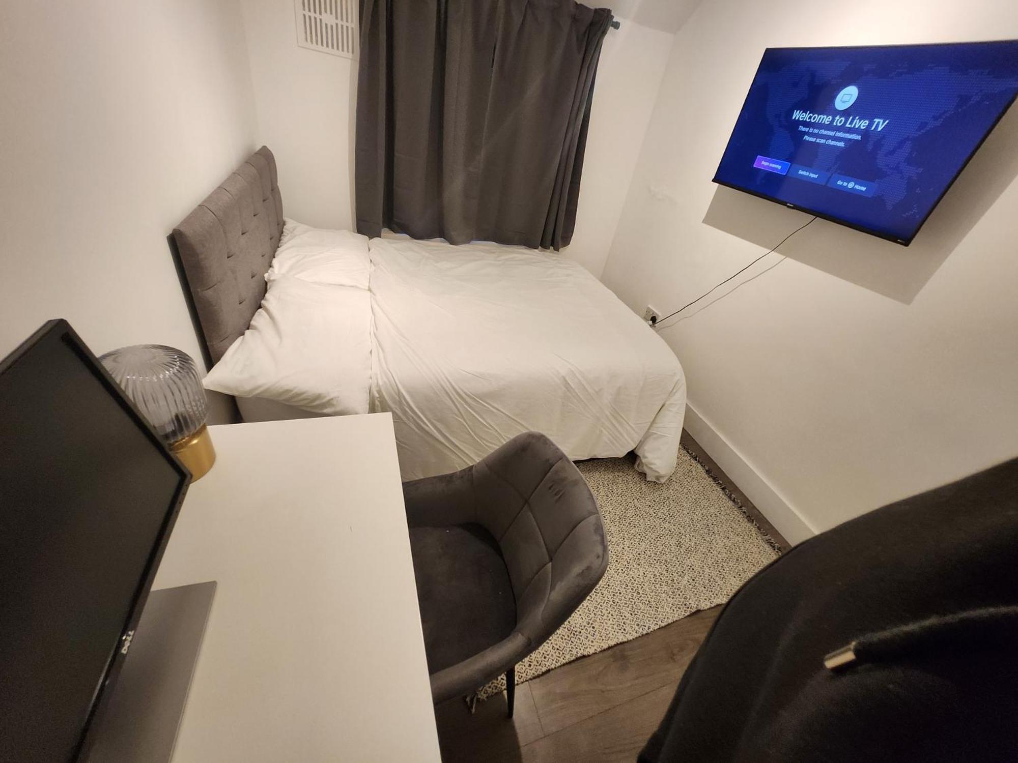 Apartmán Flat With Work Station, Monitor, Smart Tv & Netflix Londýn Exteriér fotografie