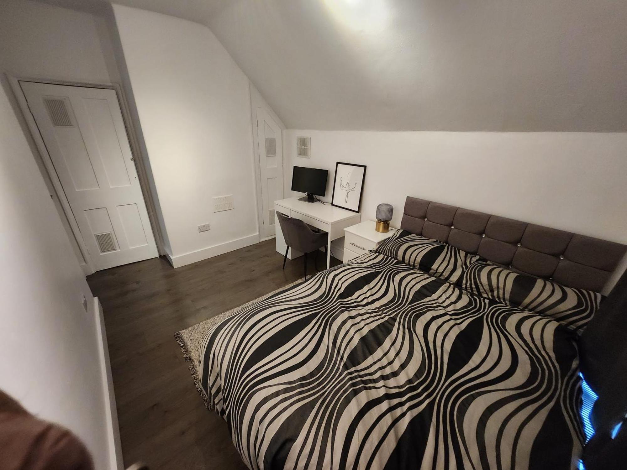 Apartmán Flat With Work Station, Monitor, Smart Tv & Netflix Londýn Exteriér fotografie