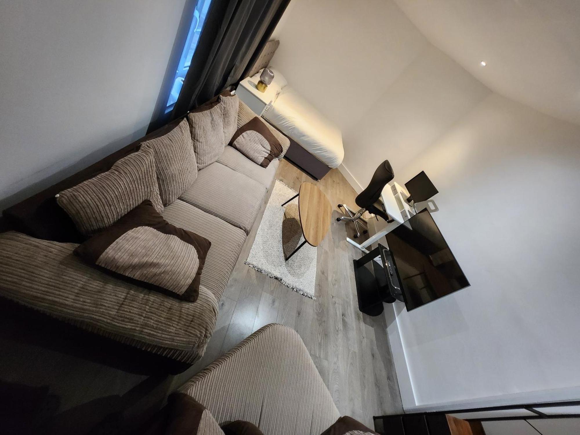 Apartmán Flat With Work Station, Monitor, Smart Tv & Netflix Londýn Exteriér fotografie